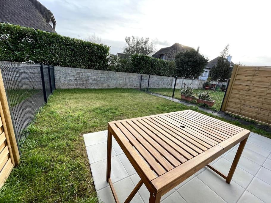 Freesia, Maison Neuve Avec Jardin Et Garage Caen Luaran gambar