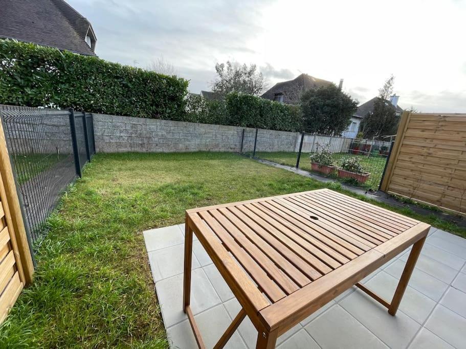Freesia, Maison Neuve Avec Jardin Et Garage Caen Luaran gambar
