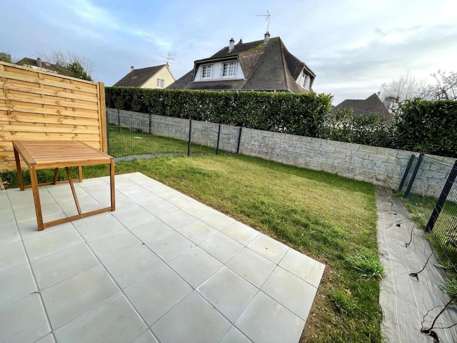 Freesia, Maison Neuve Avec Jardin Et Garage Caen Luaran gambar
